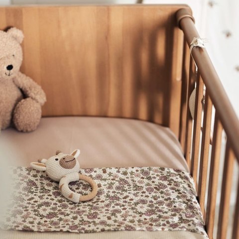 Jollein gryzak silikonowy z grzechotką Żyrafa GIRAFFE Jollein gryzak silikonowy z grzechotką Żyrafa GIRAFFE