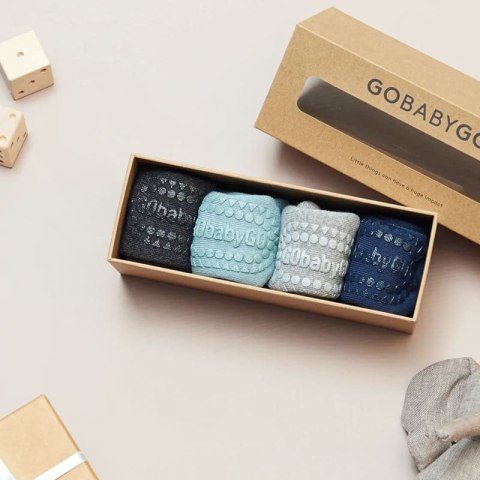 GoBabyGo antypoślizgowe skarpetki do nauki chodzenia 12 m+ zestaw 4 par GoBabyGo antypoślizgowe skarpetki do nauki chodzenia 12 m+ zestaw 4 par