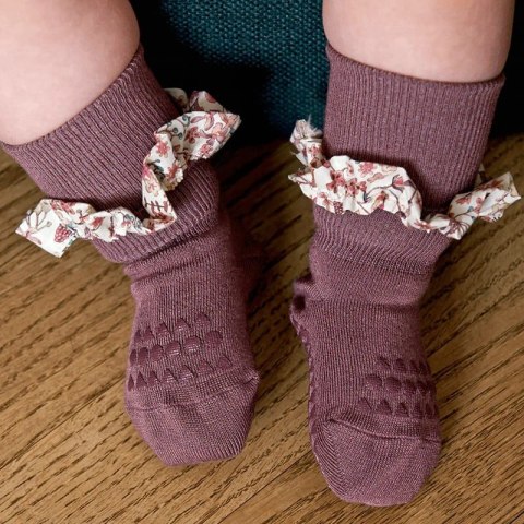 GoBabyGo antypoślizgowe skarpetki do nauki chodzenia LIBERTY BAMBOO Misty Plum Donna Leigh 12 m+ GoBabyGo antypoślizgowe skarpetki do nauki chodzenia LIBERTY BAMBOO Misty Plum Donna Leigh 12 m+