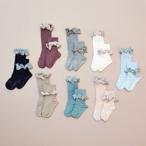 GoBabyGo skarpetki antypoślizgowe dla dziewczynki LIBERTY BAMBOO Dusty Blue Michelle Purple 2 lata GoBabyGo skarpetki antypoślizgowe dla dziewczynki LIBERTY BAMBOO Dusty Blue Michelle Purple 2 lata