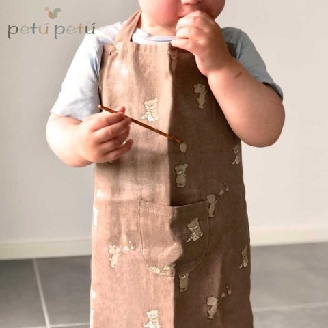 Petu Petu dziecięcy fartuszek kuchenny z kieszonką Teddy Petu Petu dziecięcy fartuszek kuchenny z kieszonką Teddy