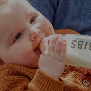 BIBS BUTELKA SZKLANA ze smoczkiem antykolkowym z kauczuku poj 225 ml DUSKY LILAC