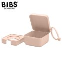 BIBS PACIFIER BOX BLUSH 2 w 1 etui do smoczków oraz pojemnik do sterylizacji smoczków BIBS PACIFIER BOX BLUSH 2 w 1 etui do smoczków oraz pojemnik do sterylizacji smoczków