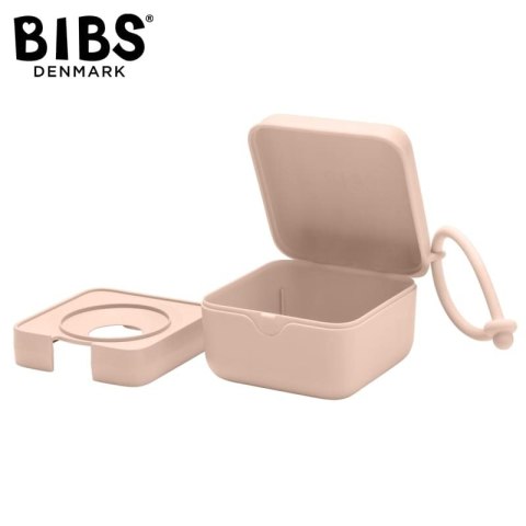 BIBS PACIFIER BOX BLUSH 2 w 1 etui do smoczków oraz pojemnik do sterylizacji smoczków BIBS PACIFIER BOX BLUSH 2 w 1 etui do smoczków oraz pojemnik do sterylizacji smoczków