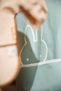 Śliniak fartuszek wodoodporny z rękawami Miffy Peekaboo Jollein Śliniak fartuszek wodoodporny z rękawami Miffy Peekaboo Jollein