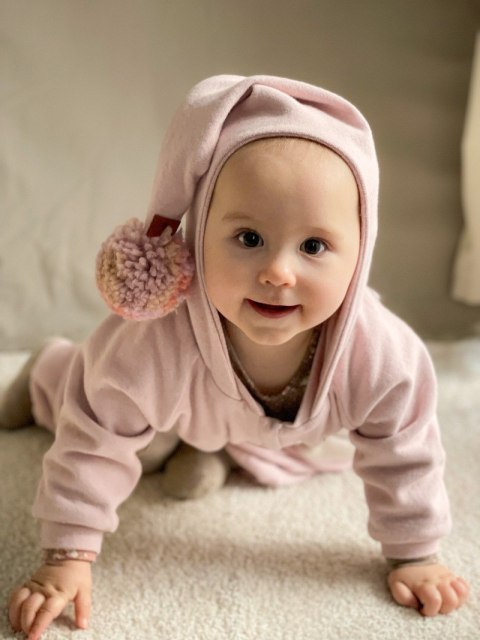 Hi Little One kombinezon całoroczny z kapturem TOG 2,0 OverSize BOHO Dark Pink roz M Pom Pom Hi Little One kombinezon całoroczny z kapturem TOG 2,0 OverSize BOHO Dark Pink roz M Pom Pom