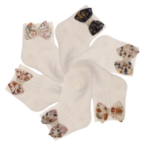 Hi Little One skarpetki dla niemowlaka BOHO FLOPI Cognac roz 6-12 m Pom Pom Hi Little One skarpetki dla niemowlaka BOHO FLOPI Cognac roz 6-12 m Pom Pom