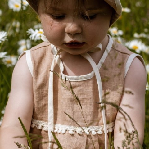 Hi Little One bluzeczka i bloomersy z lnu BOHO LEO Rose roz L Pom Pom Hi Little One bluzeczka i bloomersy z lnu BOHO LEO Rose roz L Pom Pom