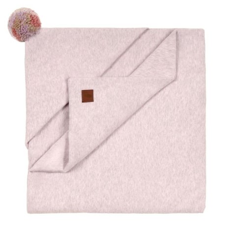 Hi Little One kocyk/otulacz z kapturem do fotelika samochodowego ALPACA BOHO Baby Pink Pom Pom Hi Little One kocyk/otulacz z kapturem do fotelika samochodowego ALPACA BOHO Baby Pink Pom Pom