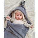 Hi Little One kocyk/otulacz z kapturem do fotelika samochodowego ALPACA BOHO Iron Pom Pom Hi Little One kocyk/otulacz z kapturem do fotelika samochodowego ALPACA BOHO Iron Pom Pom