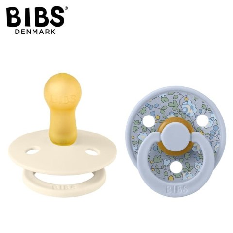 BIBS LIBERTY COLOUR 2-PACK ELOISE DUSTY BLUE M Smoczek uspokajający kauczuk Hevea BIBS LIBERTY COLOUR 2-PACK ELOISE DUSTY BLUE M Smoczek uspokajający kauczuk Hevea