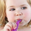 ChooMee Flexi Dip Pink & Purple 2 PACK Intuicyjna łyżeczka silikonowa niekapek do nauki jedzenia ChooMee Flexi Dip Pink & Purple 2 PACK Intuicyjna łyżeczka silikonowa niekapek do nauki jedzenia