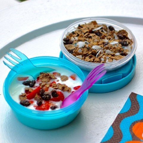 Carl Oscar- N'ice Cup™ Pojemnik śniadaniowy z wkładem chłodzący Turquoise - Giraffe Carl Oscar- N'ice Cup™ Pojemnik śniadaniowy z wkładem chłodzący Turquoise - Giraffe