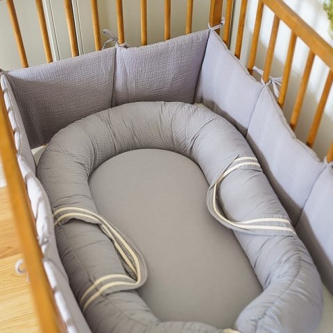 Hi Little One kokon gniazdko dla Noworodka z organicznego oddychającego BIO muślinu Jeans Hi Little One kokon gniazdko dla Noworodka z organicznego oddychającego BIO muślinu Jeans