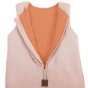 Hi Little One śpiworek dwustronny z nogawkami TOG 1,5 BIO muślin SLIM BAG BLUSH/SALMON roz S Hi Little One śpiworek dwustronny z nogawkami TOG 1,5 BIO muślin SLIM BAG BLUSH/SALMON roz S