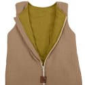Hi Little One śpiworek dwustronny z nogawkami TOG 1,5 BIO muślin SLIM BAG DARK OAK/OLIVE roz S Hi Little One śpiworek dwustronny z nogawkami TOG 1,5 BIO muślin SLIM BAG DARK OAK/OLIVE roz S