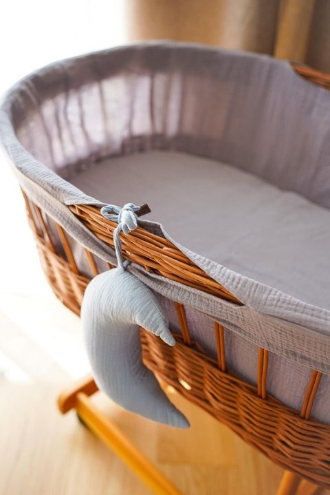 Hi Little One kosz Mojżesza wiklinowy wysoki ze stelażem + liner + materac + prześcieradło 5in1 MUSTARD Hi Little One kosz Mojżesza wiklinowy wysoki ze stelażem + liner + materac + prześcieradło 5in1 MUSTARD